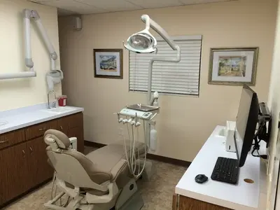 Royal Dental Care - Nujoud Mubaraka DDS