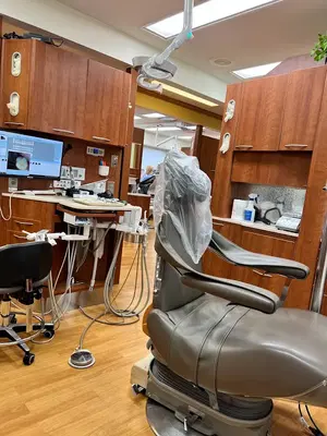 Howard, Nicholas, Baburek, DDS